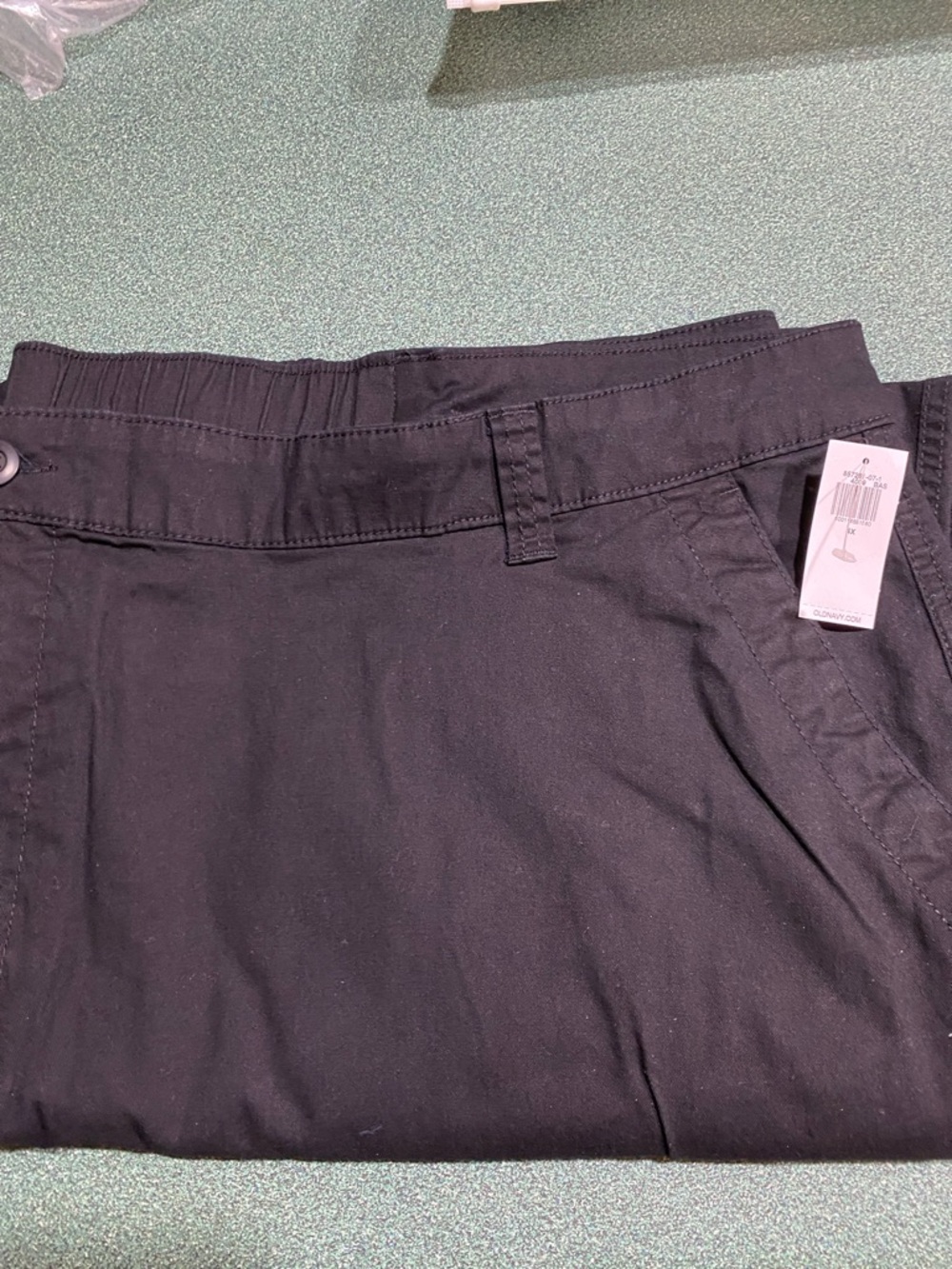 Old navy Black button zip Waist Pants Chinos. size 4X. New in package